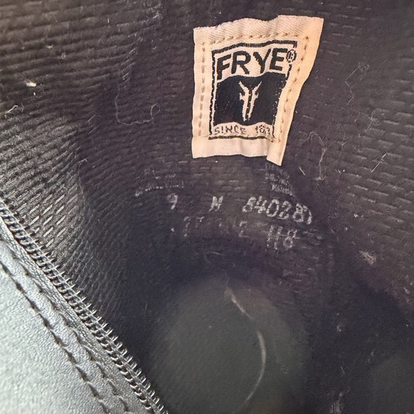 Frye Campus Inside Zip EUC - Picture 10 of 10